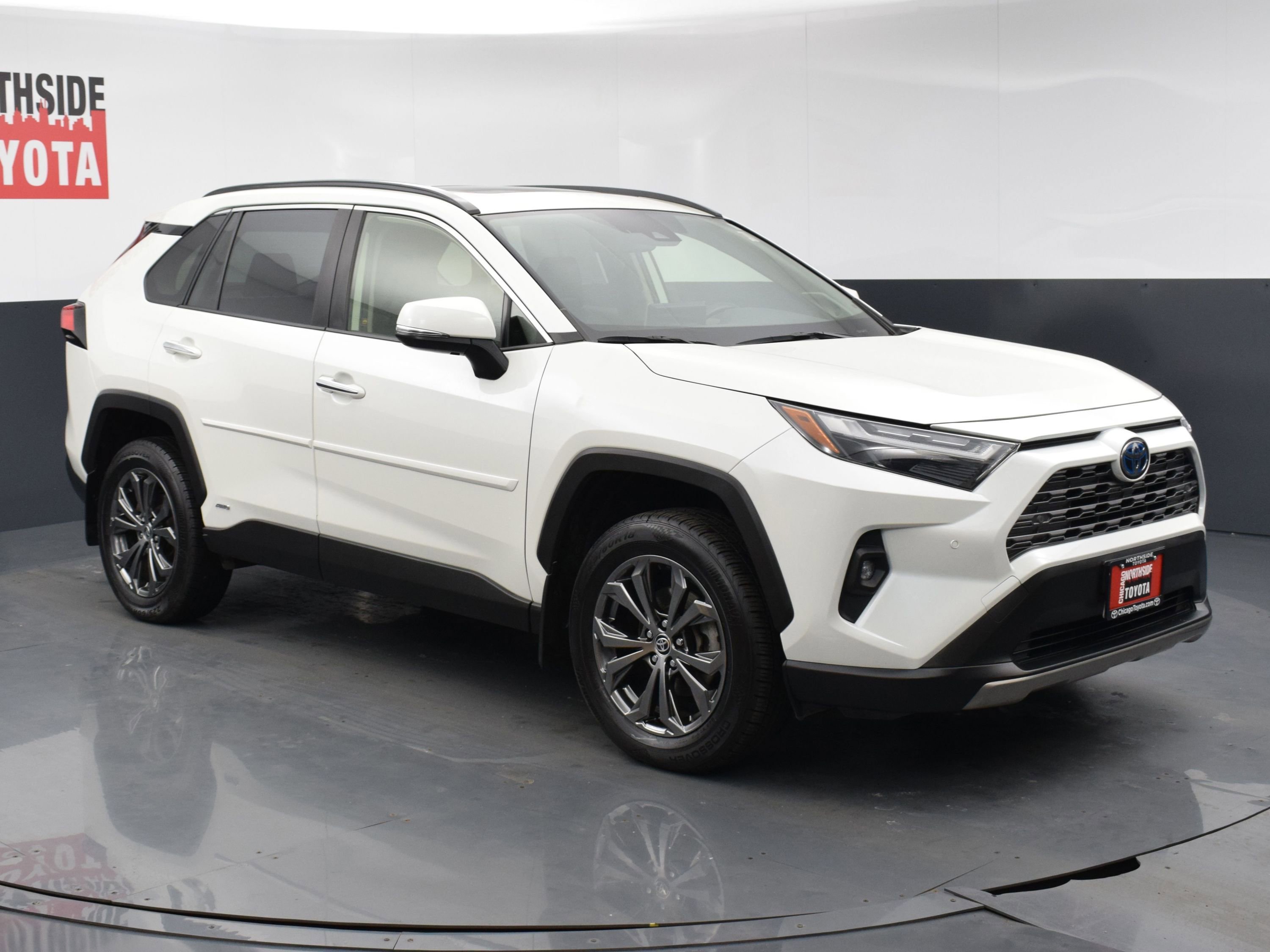 Used 2022 Toyota RAV4 Limited w/ Limited Grade Weather Package image 6