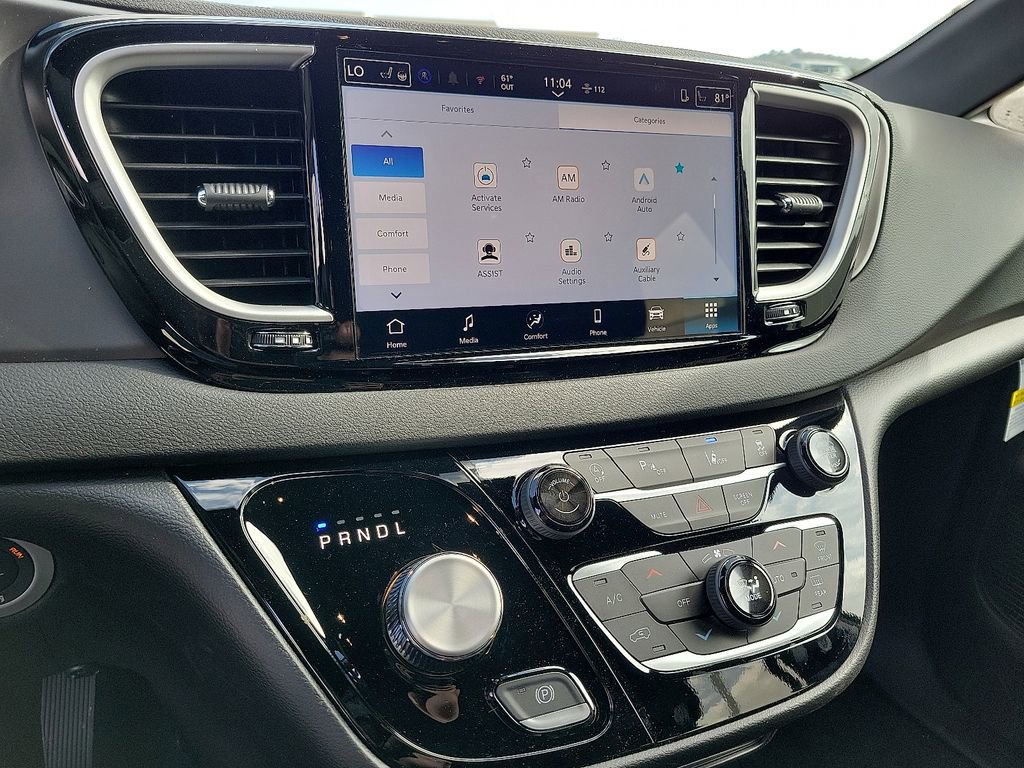 New 2025 Chrysler Voyager LX image 6