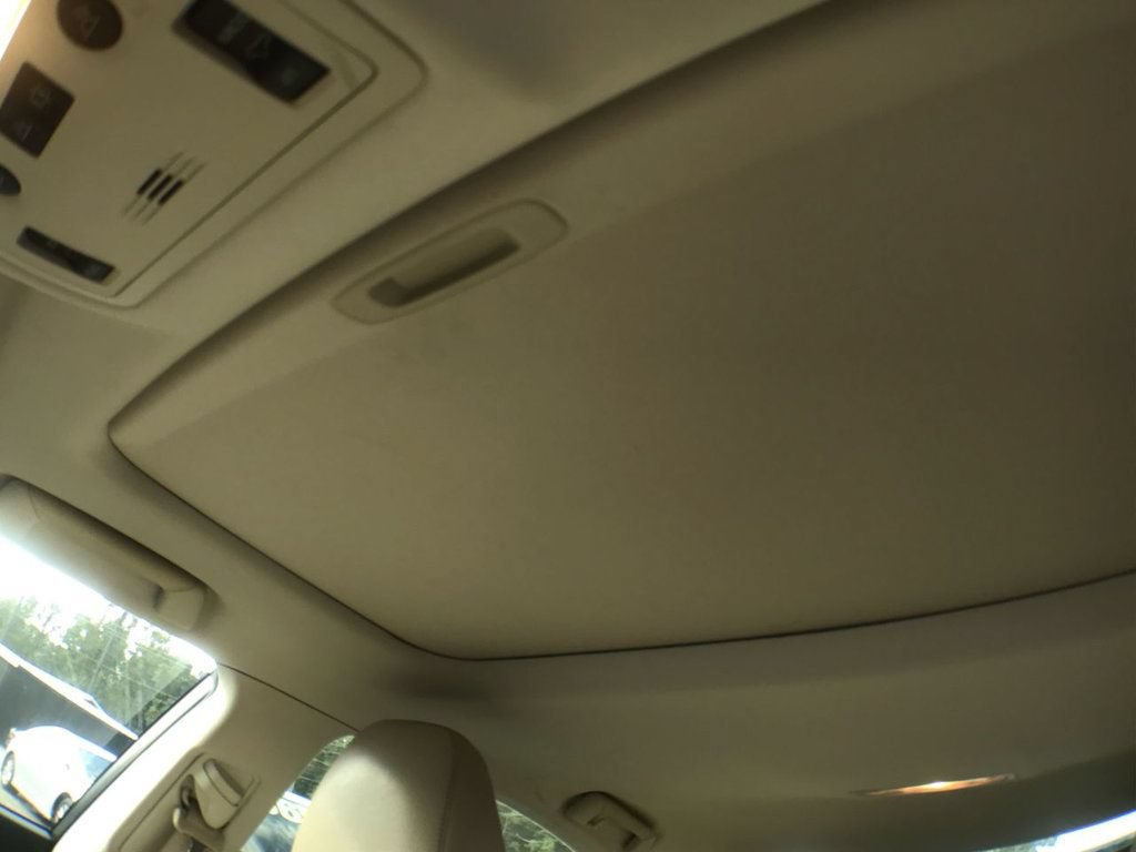 Used 2013 Lexus ES 300h w/ Luxury Pkg FWD image 21