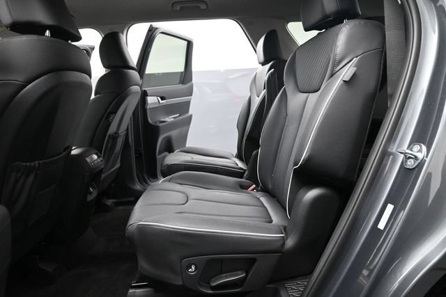 Used 2025 Hyundai Palisade SEL AWD/4WD image 16