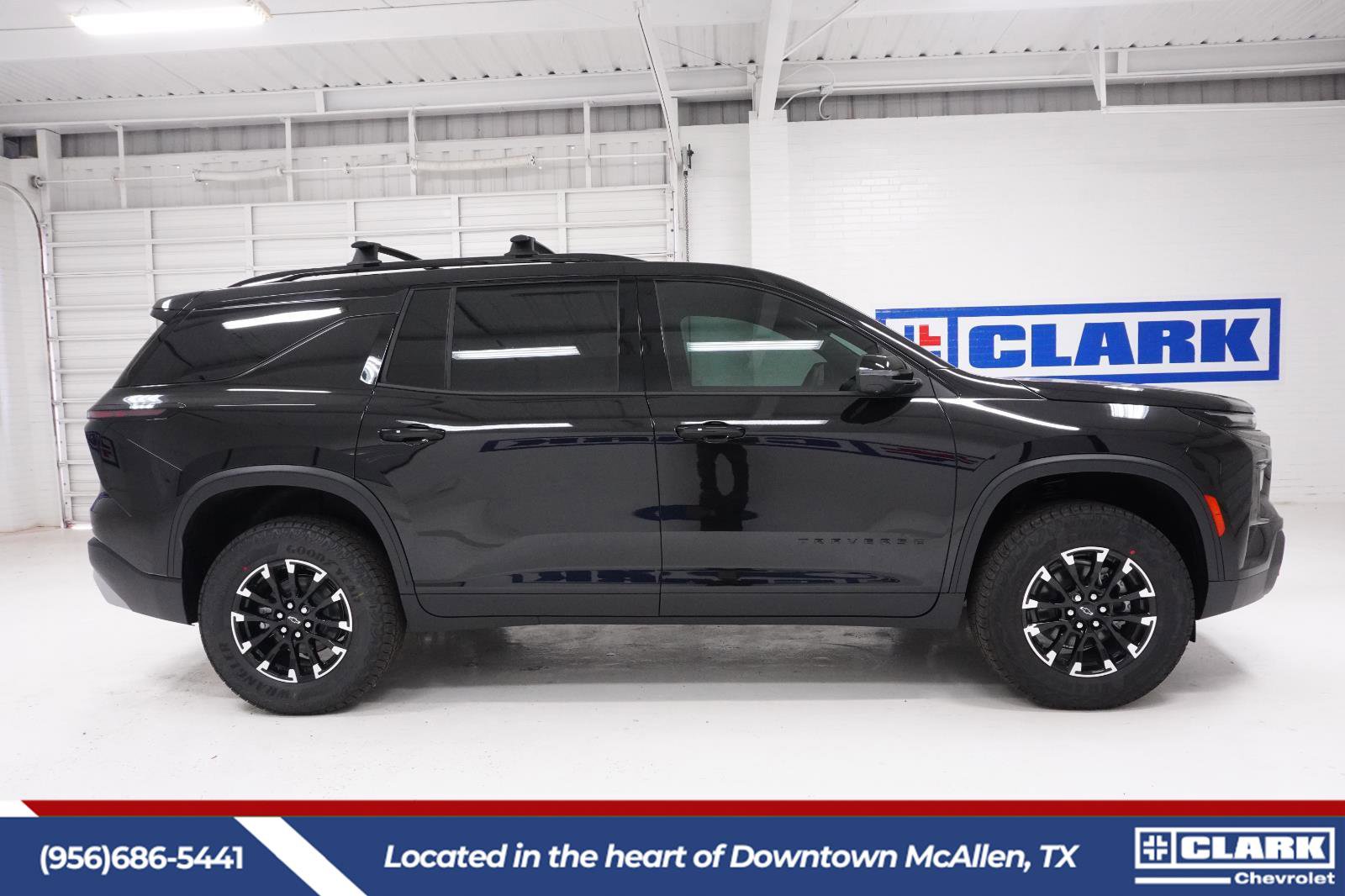 New 2026 Chevrolet Traverse Z71 w/ Driver Confidence Package image 4