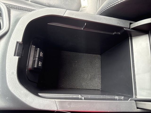 Used 2020 Toyota RAV4 XLE Premium image 21