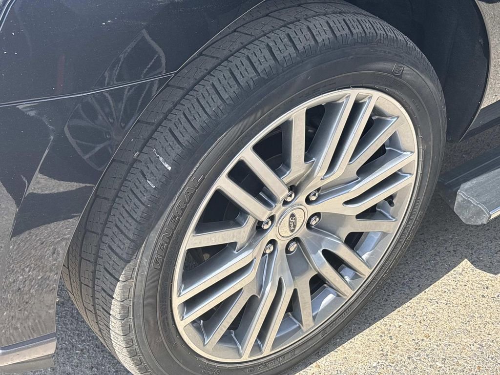 Used 2024 Ford Expedition Max Limited image 6