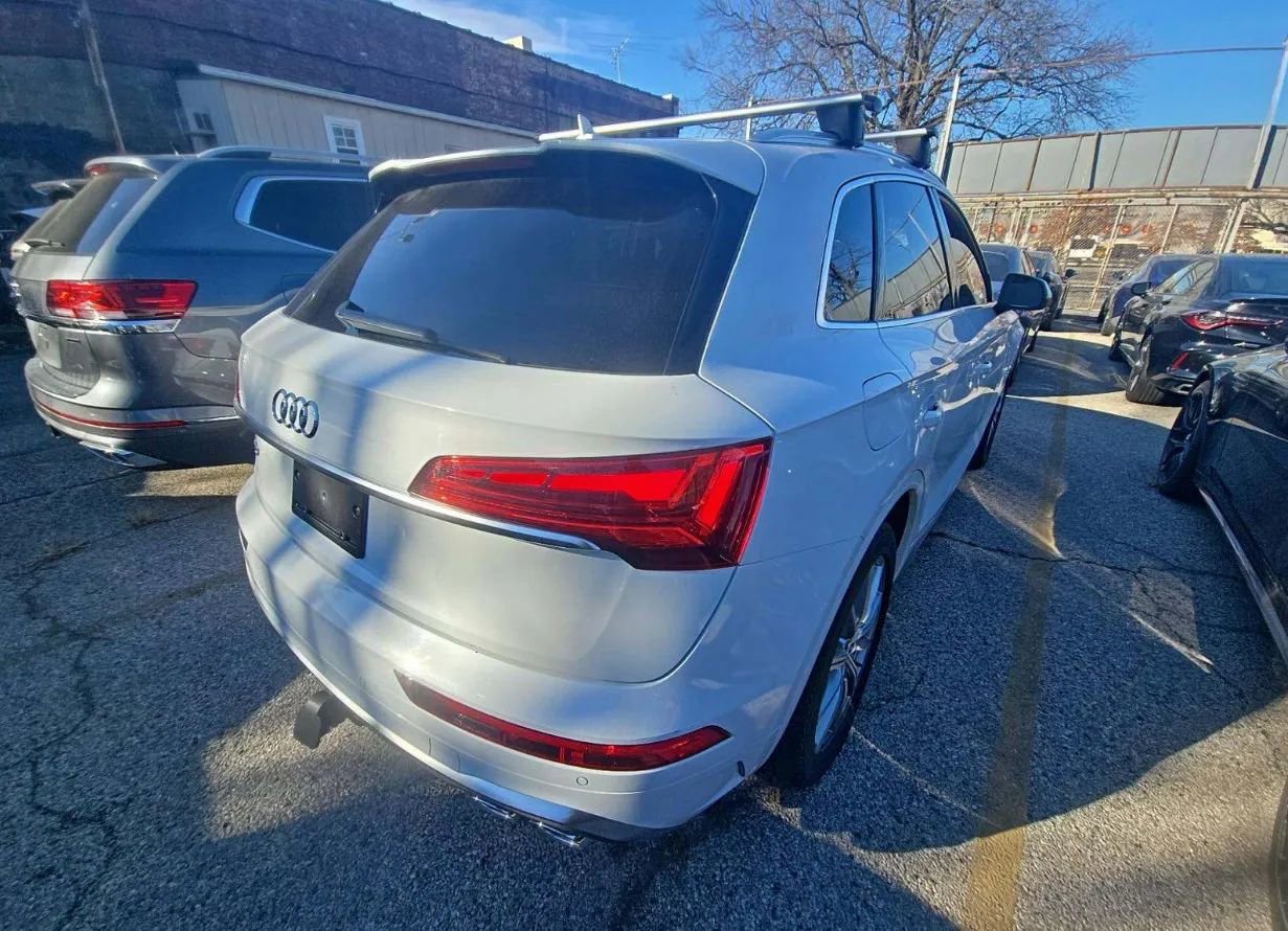 Used 2022 Audi SQ5 Premium Plus w/ Premium Plus Package image 45