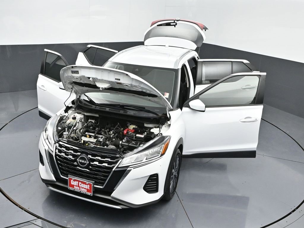 Used 2022 Nissan Kicks SV image 47