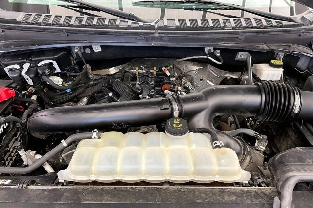 Used 2022 Ford Expedition Max Limited image 9