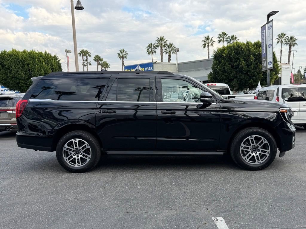 New 2026 Ford Expedition Max Active RWD image 9