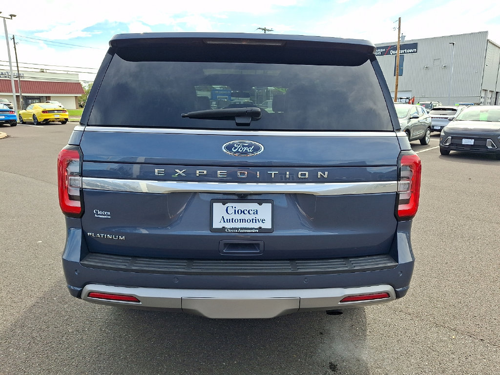 Used 2022 Ford Expedition Platinum AWD/4WD image 8