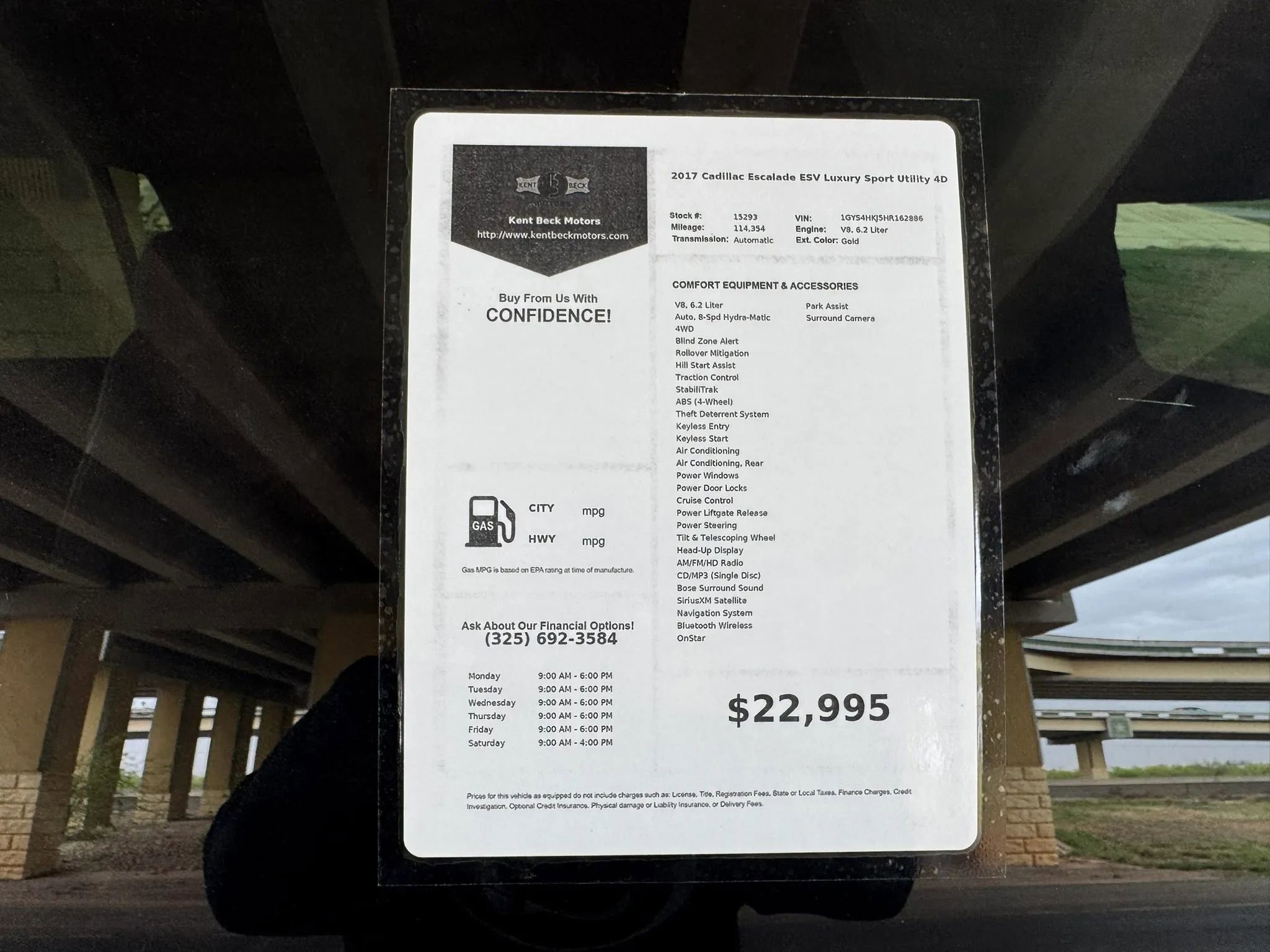 Used 2017 Cadillac Escalade ESV Luxury image 36