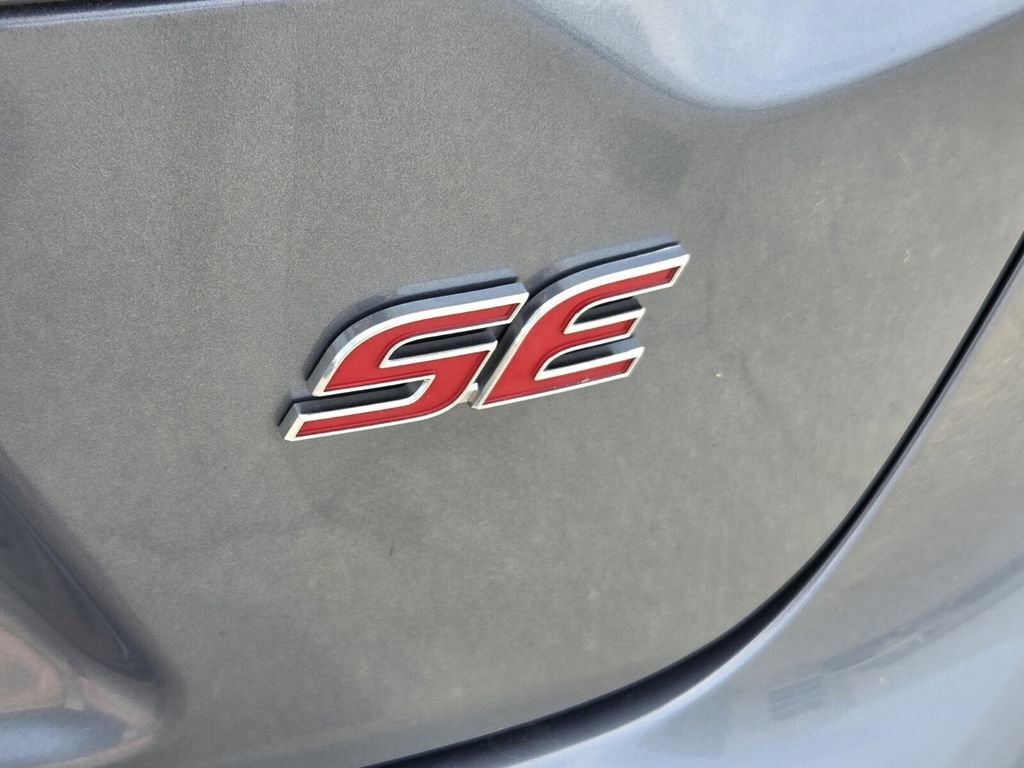 Used 2023 Toyota Corolla SE image 11