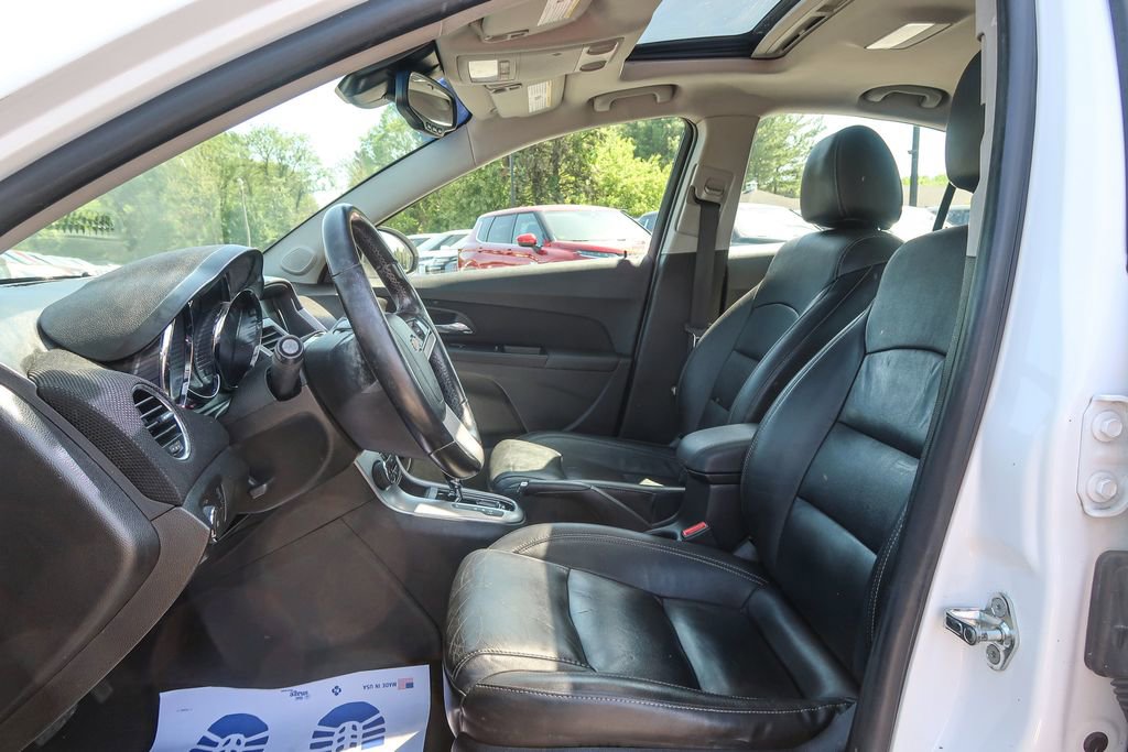 Used 2015 Chevrolet Cruze LTZ w/ Sun, Sound and Sport Package FWD image 19