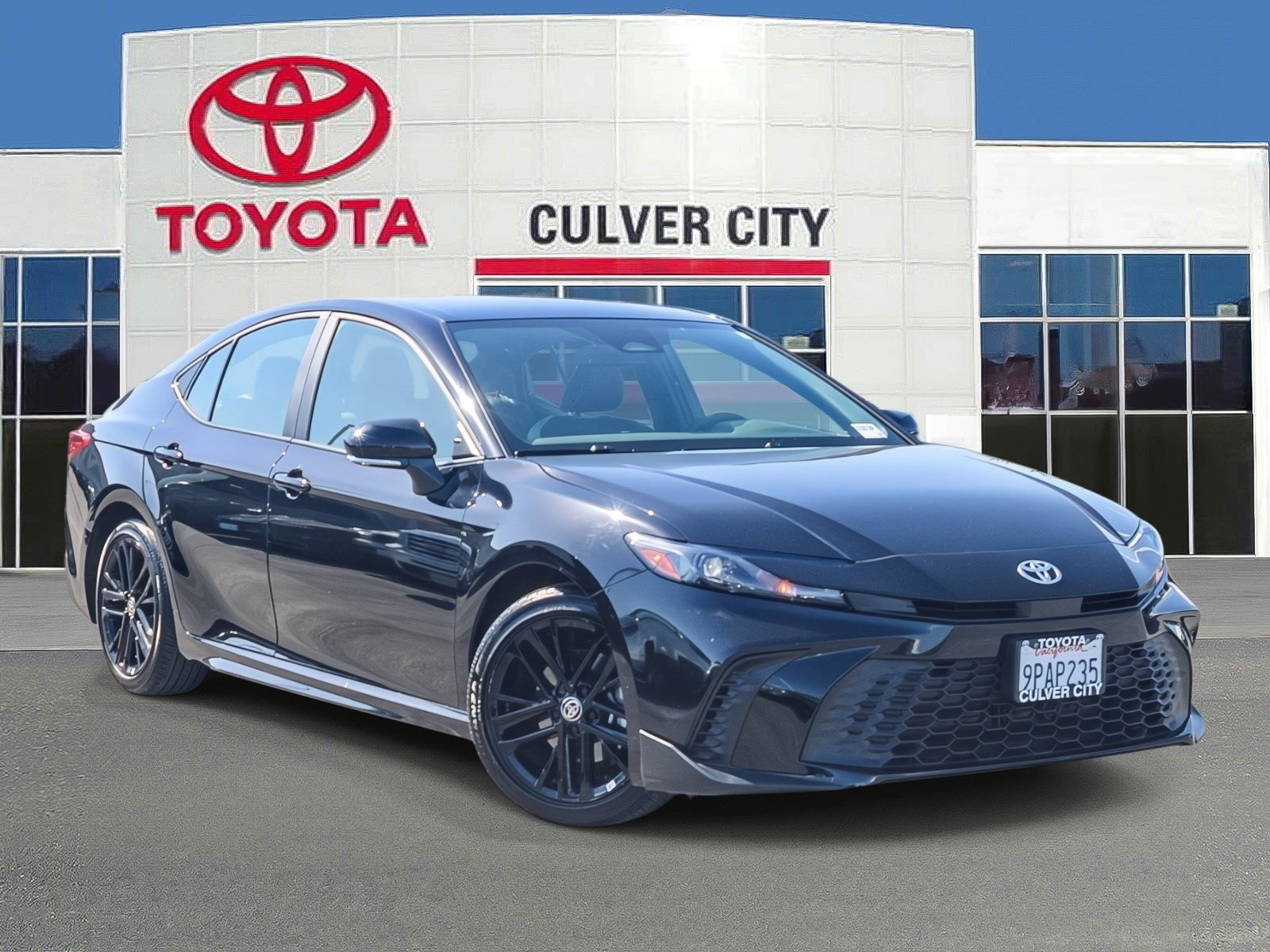 Certified 2025 Toyota Camry SE w/ Convenience Package