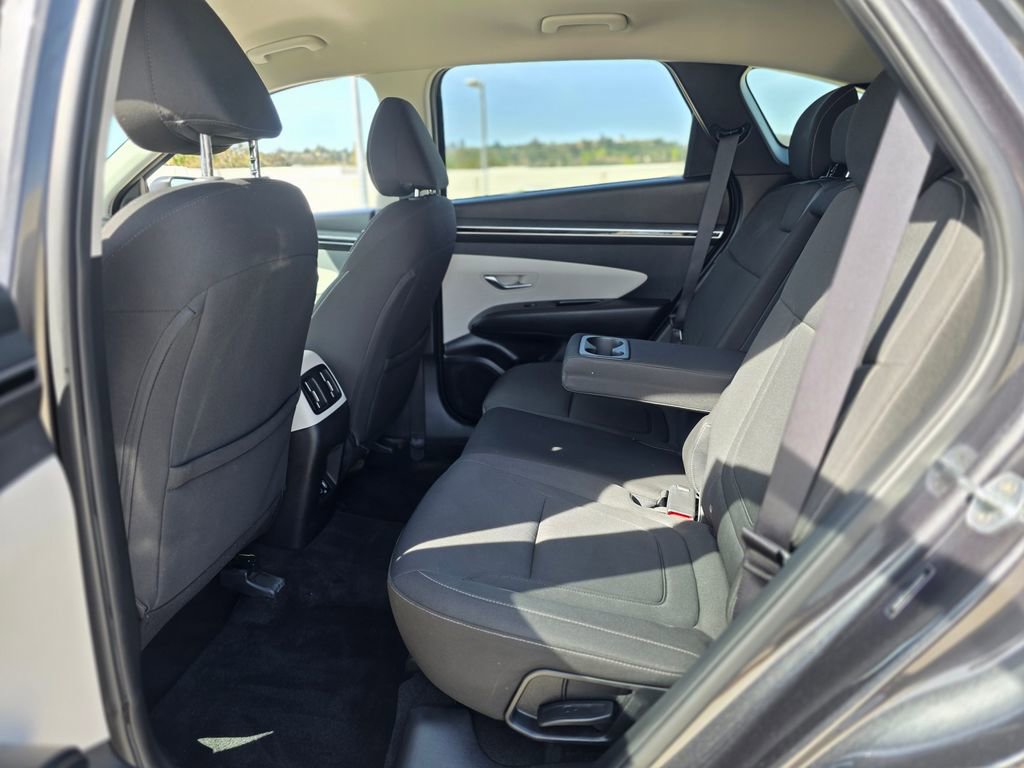 Used 2022 Hyundai Tucson SEL w/ Cargo Package AWD/4WD image 14