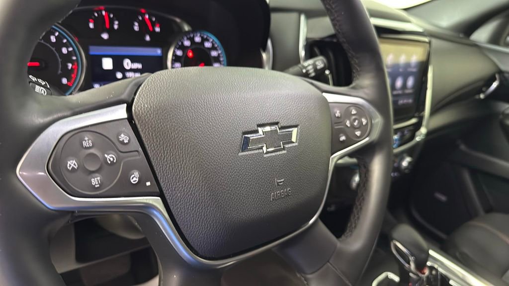 Used 2023 Chevrolet Traverse RS image 23