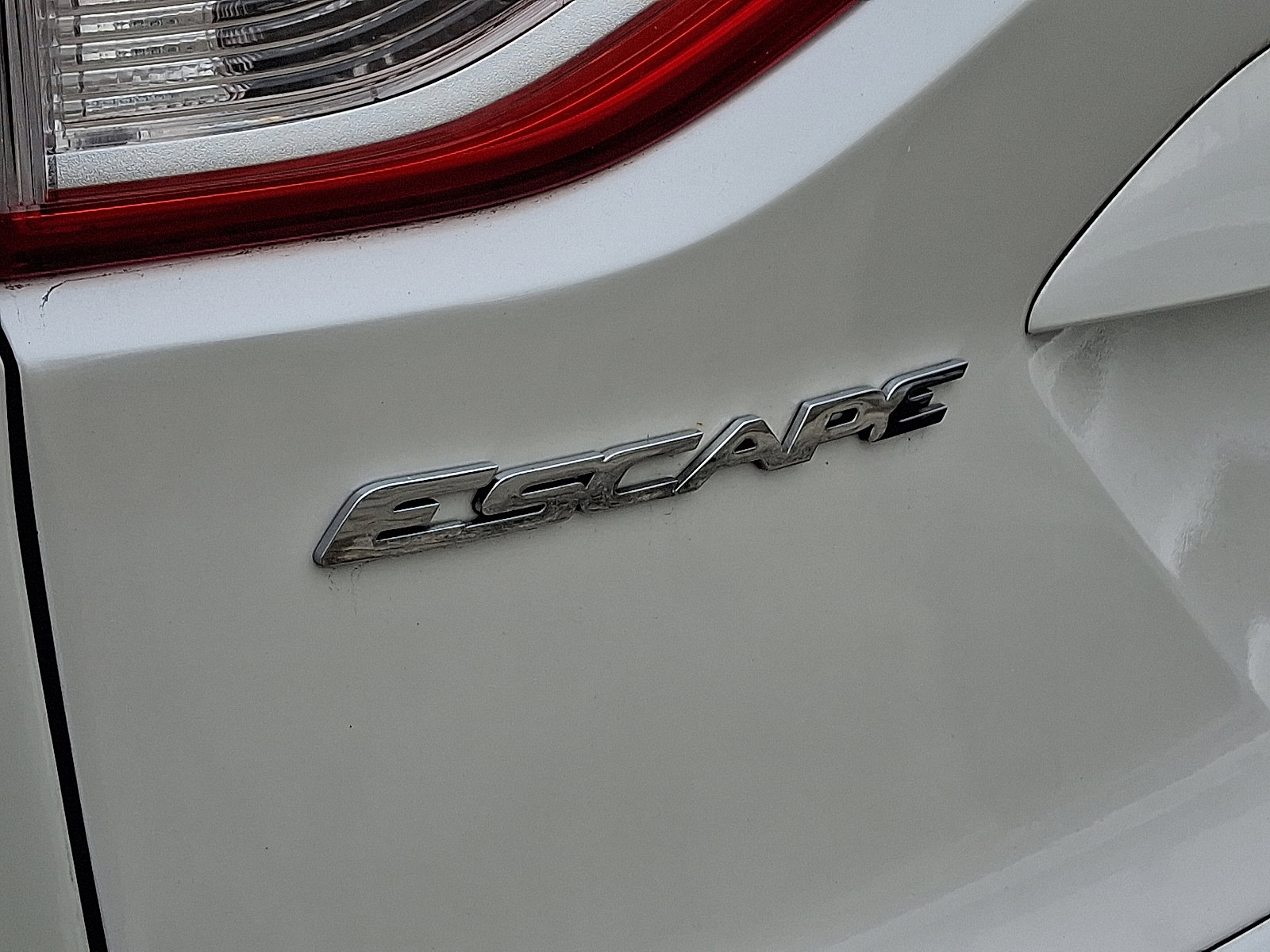 Used 2016 Ford Escape SE w/ Equipment Group 201A image 29