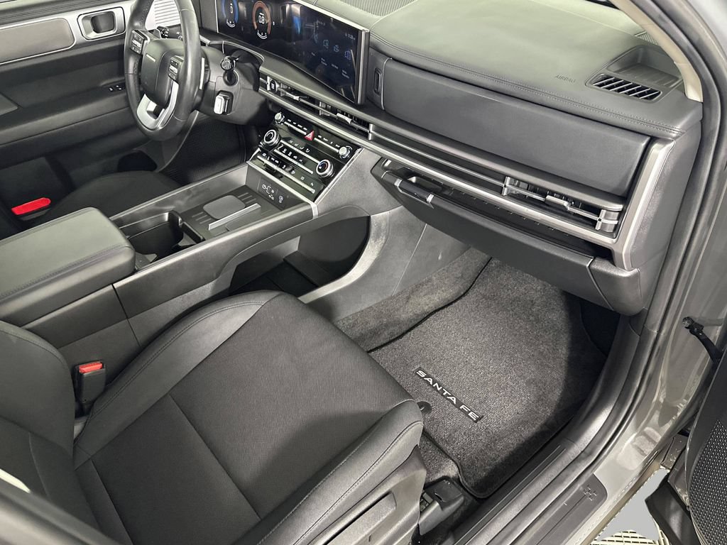 Certified 2025 Hyundai Santa Fe SE FWD image 26