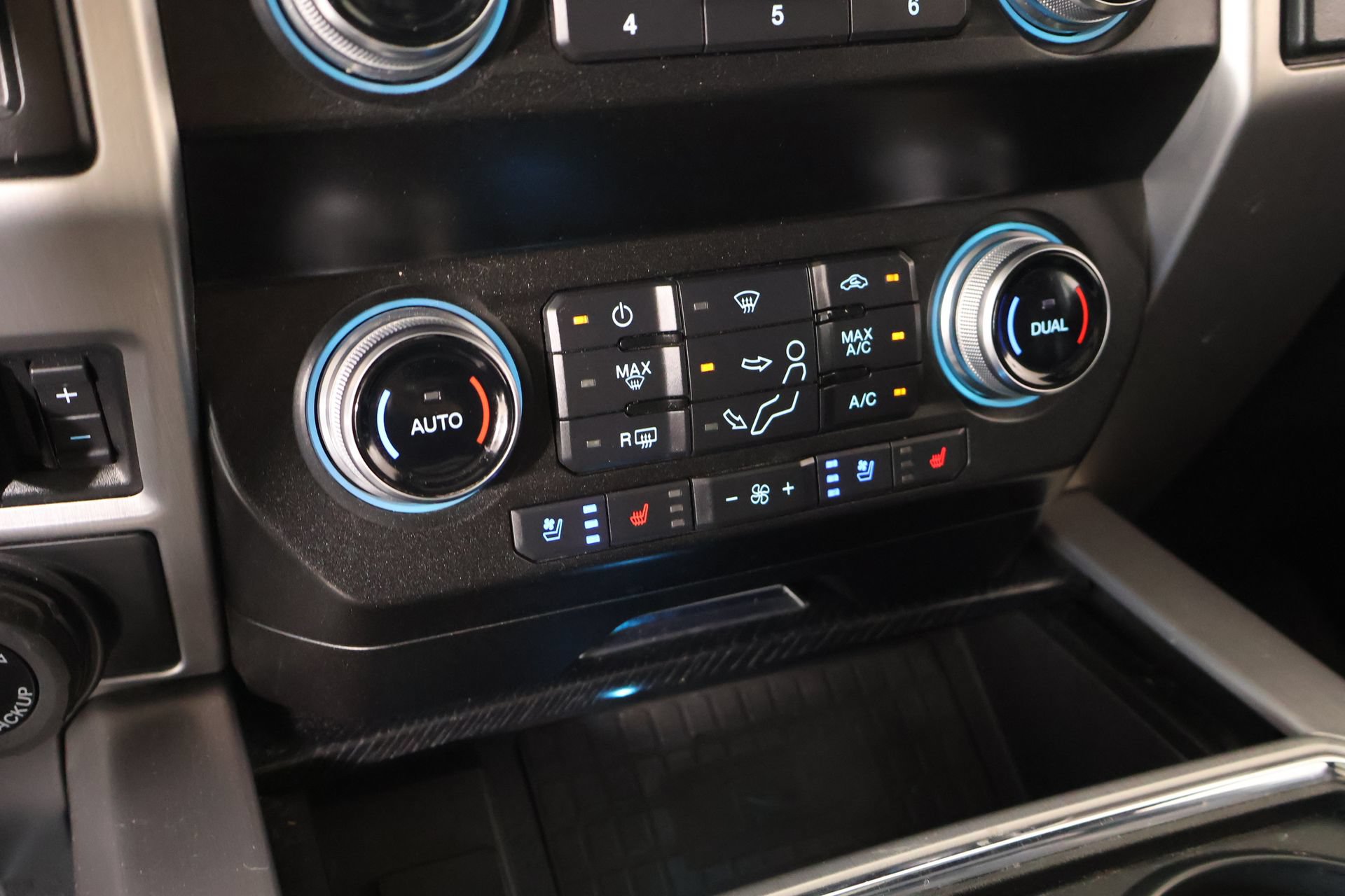Used 2020 Ford F250 Platinum AWD/4WD image 8