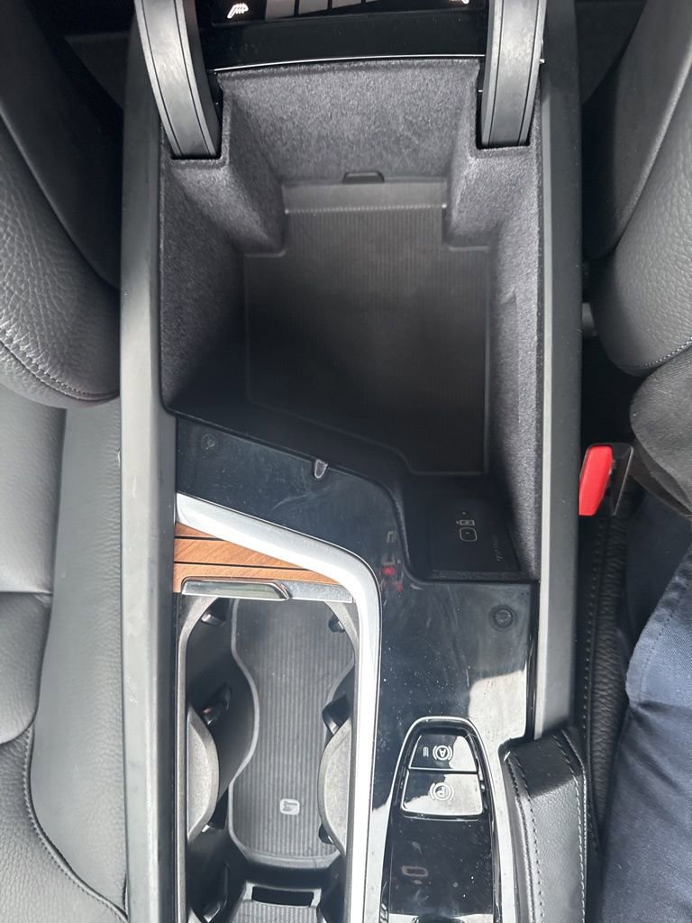 Used 2025 Volvo XC90 B5 Plus w/ Protection Package Premier image 28