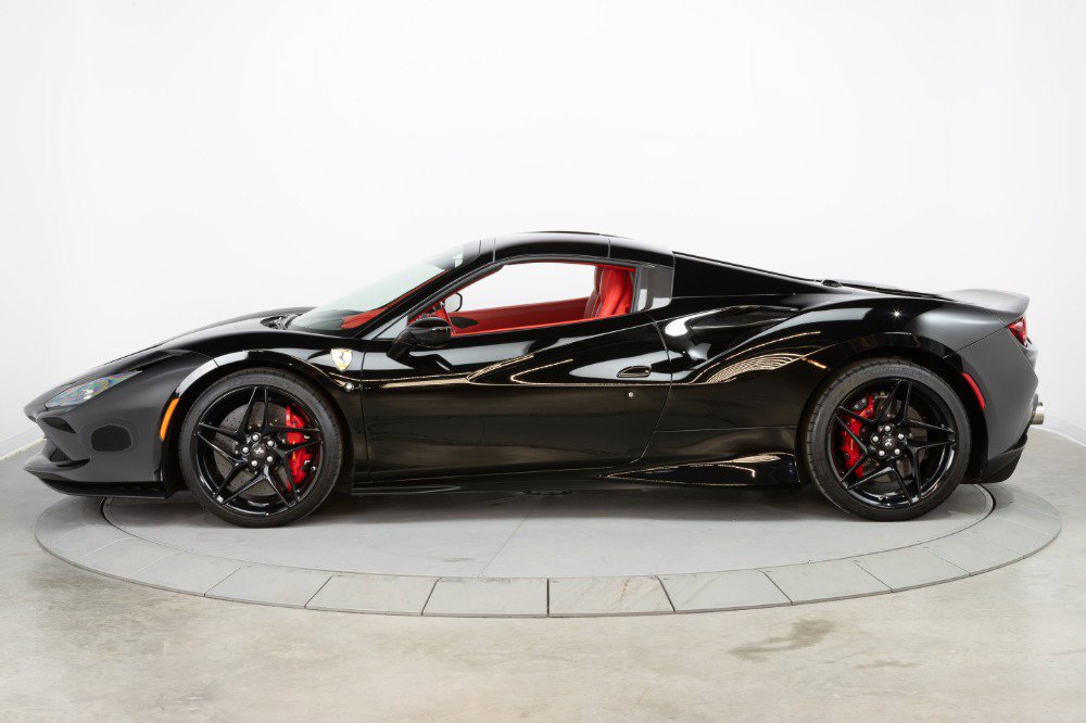 Certified 2021 Ferrari F8 Tributo image 12