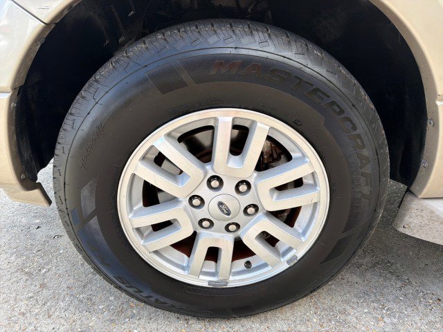 Used 2007 Ford Expedition Eddie Bauer image 31