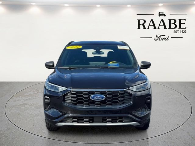Certified 2024 Ford Escape ST-Line w/ Tech Pack #1 FWD image 2
