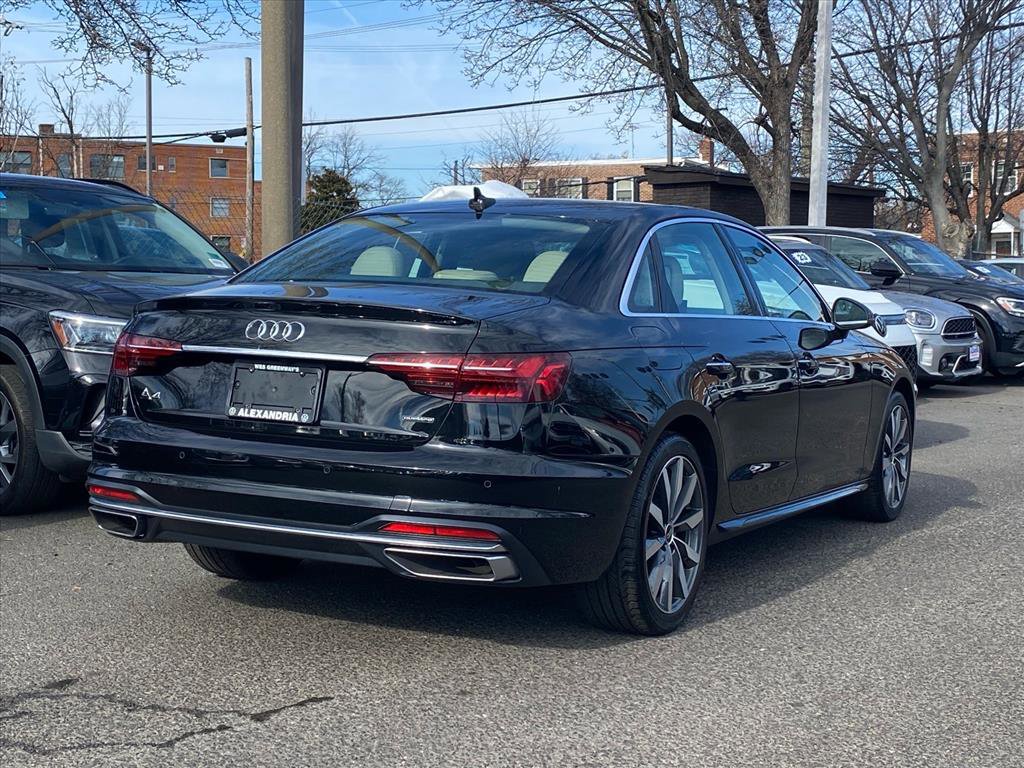Used 2023 Audi A4 2.0T Premium w/ Convenience Package image 3