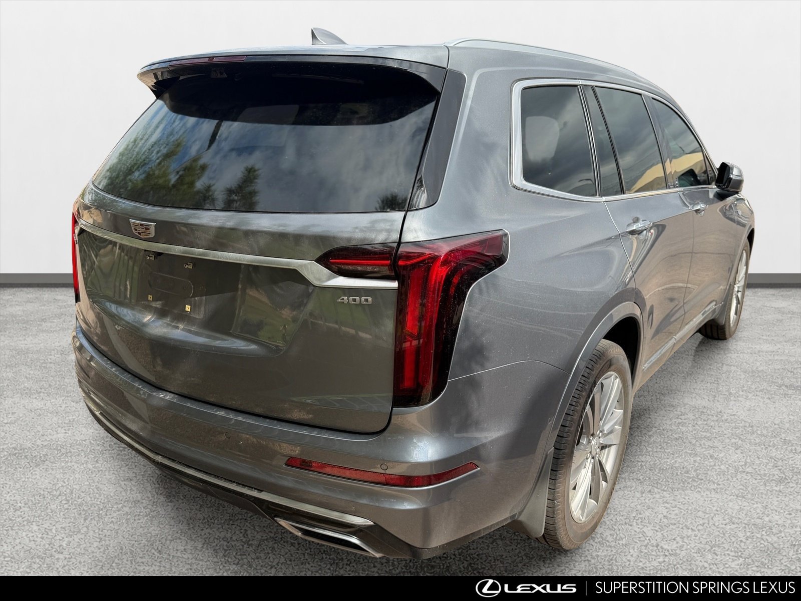 Used 2021 Cadillac XT6 Premium Luxury FWD image 3