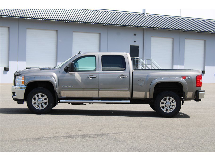 Used 2013 Chevrolet Silverado 2500 LTZ w/ LTZ Plus Package image 3