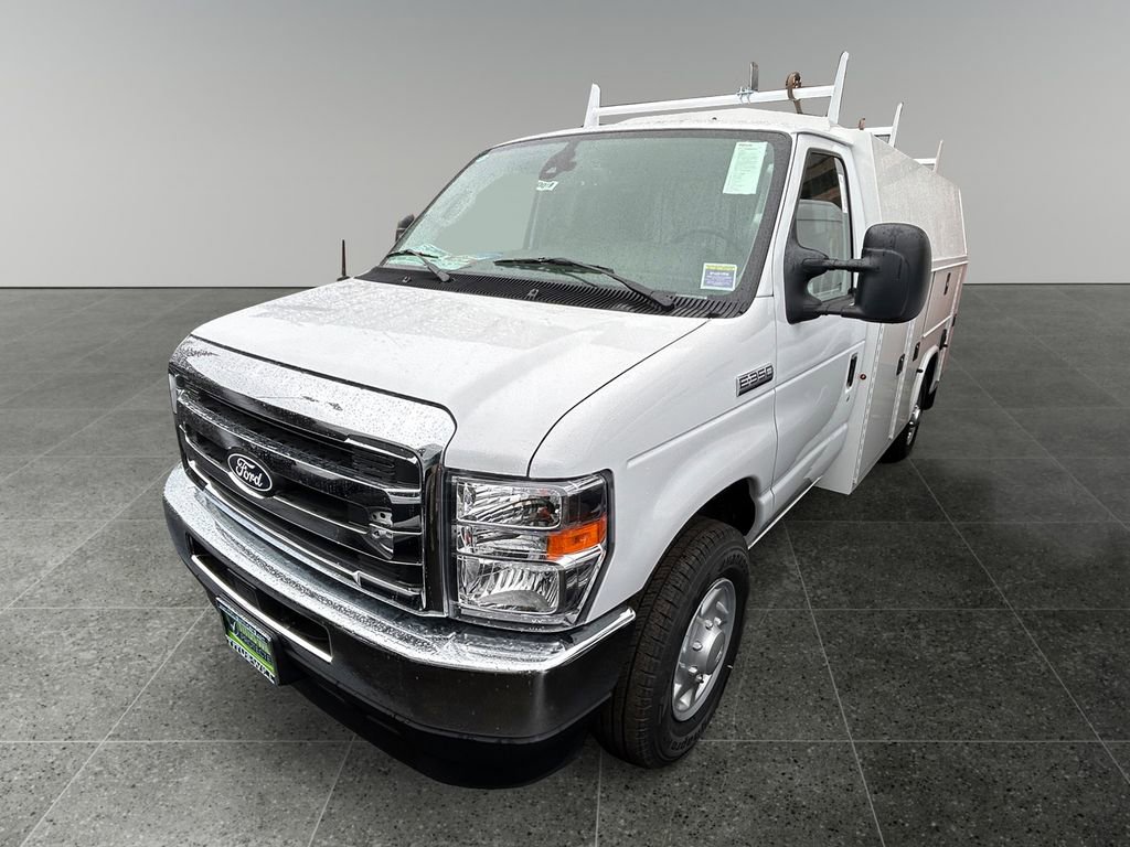 New 2026 Ford E-350 and Econoline 350 Super Duty w/ Power Equipment Group image 2