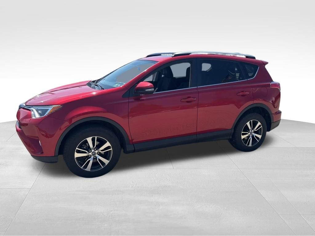 Used 2016 Toyota RAV4 XLE AWD/4WD image 2