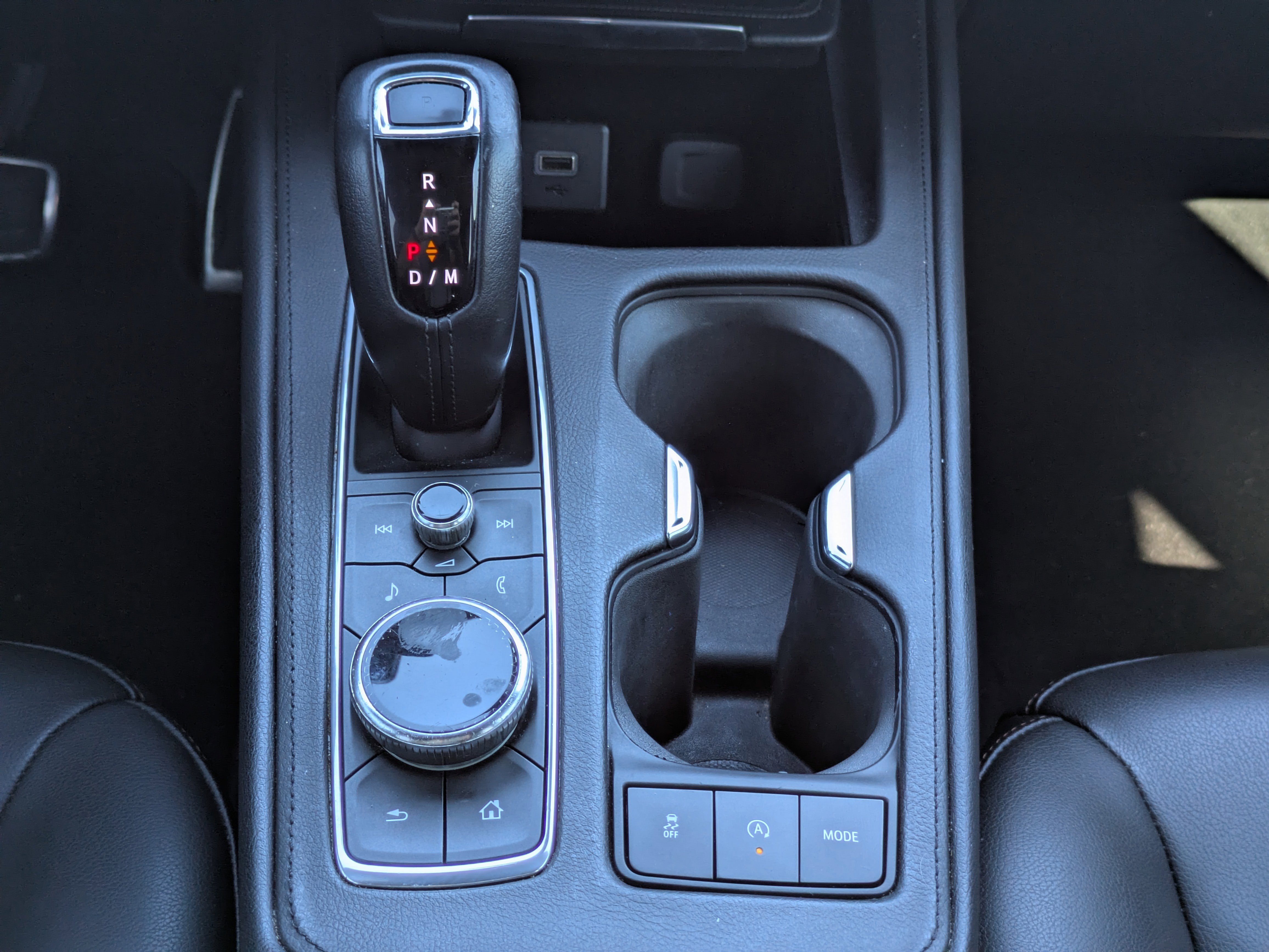 Certified 2019 Cadillac XT4 Sport w/ Technology Package FWD image 20