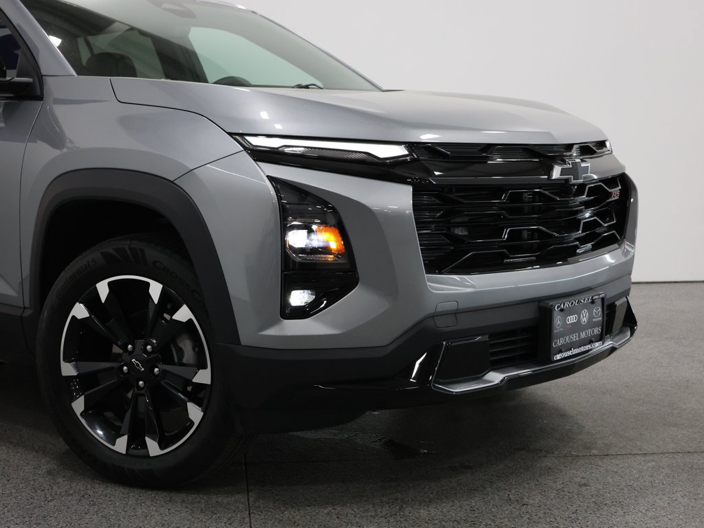 Used 2025 Chevrolet Equinox RS w/ Safety and Technology Package AWD/4WD image 3
