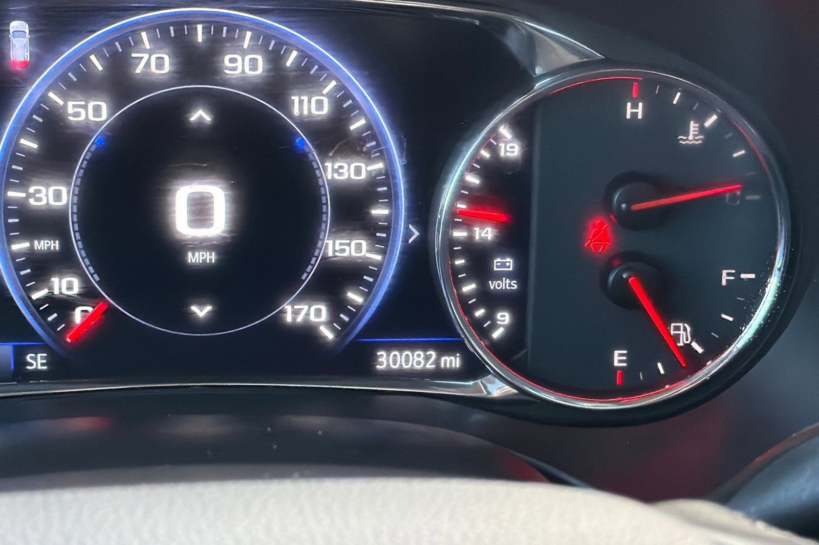 Used 2023 GMC Acadia Denali w/ Black Diamond Edition image 27