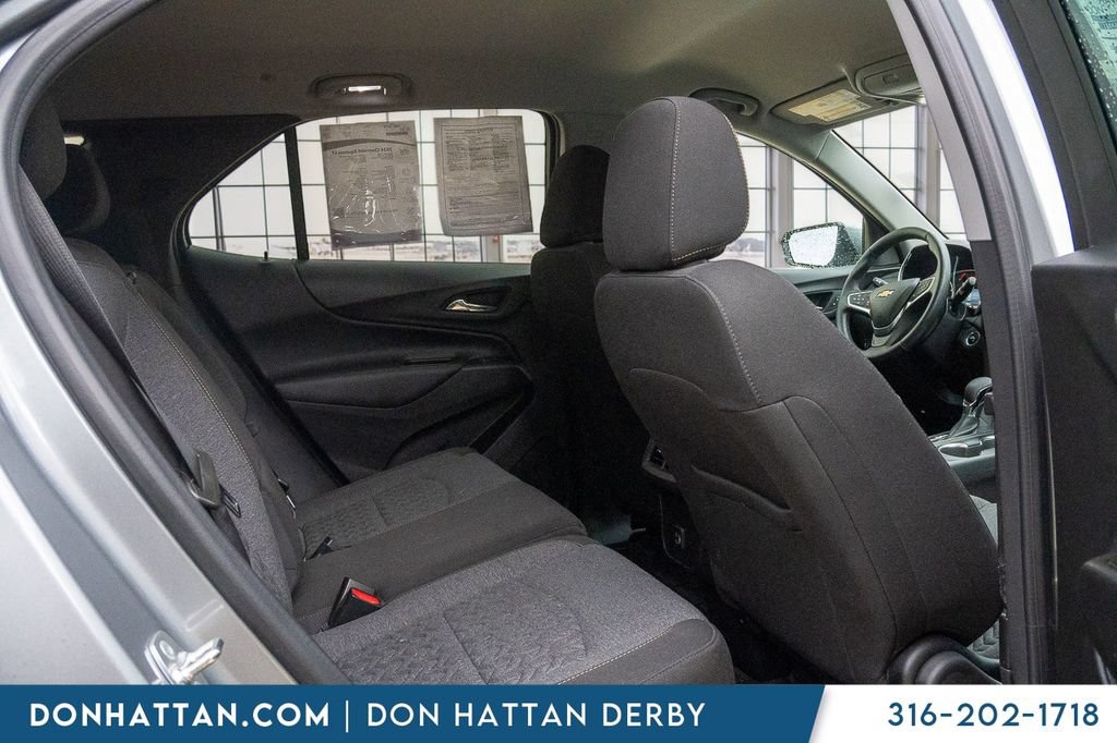 Used 2024 Chevrolet Equinox LT w/ LPO, Floor Liner Package FWD image 21