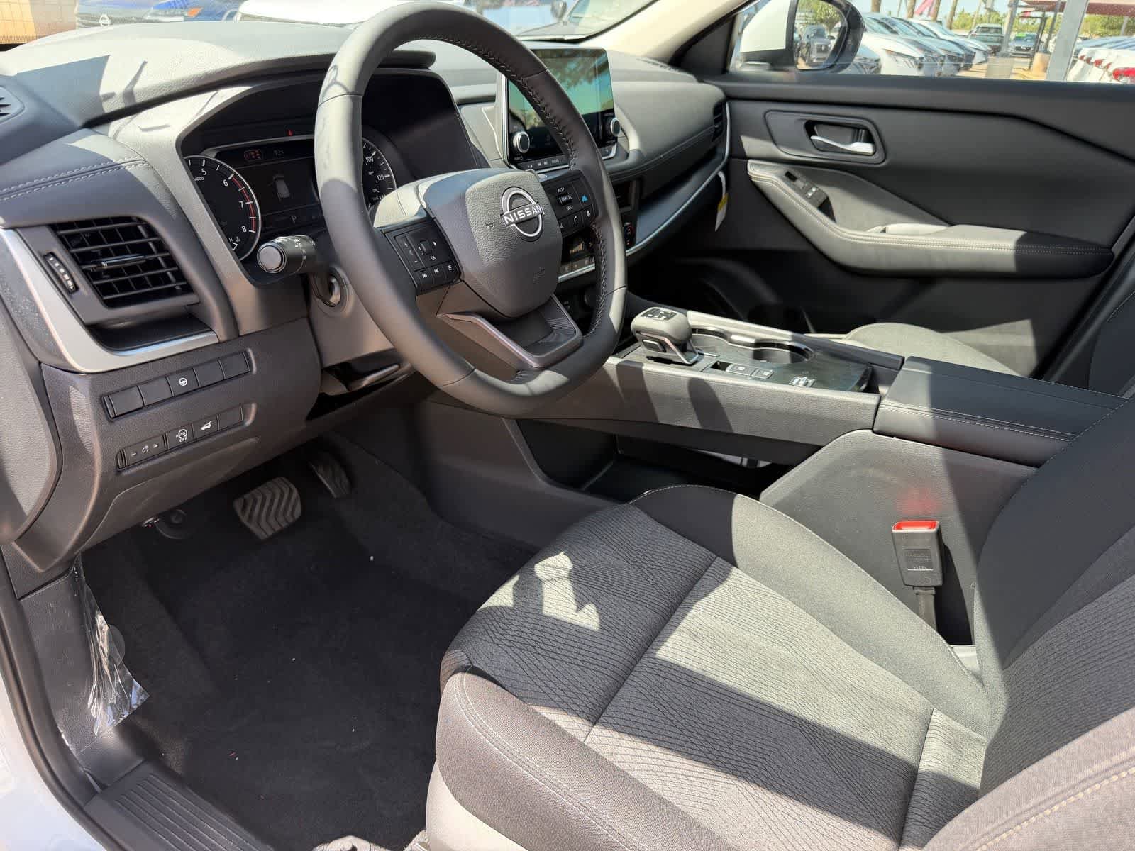 New 2026 Nissan Rogue SV FWD image 2