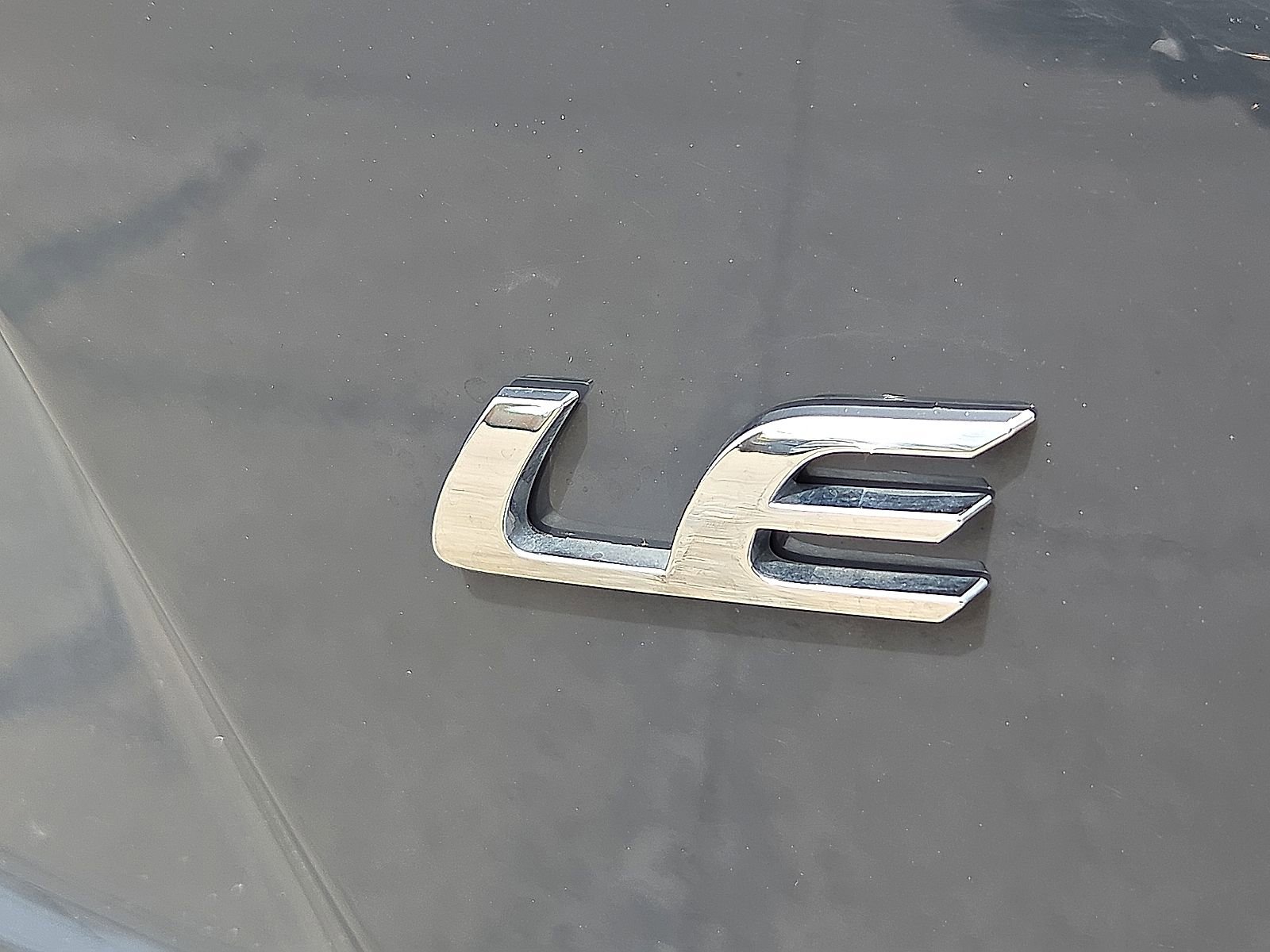 Used 2025 Toyota Corolla LE FWD image 9