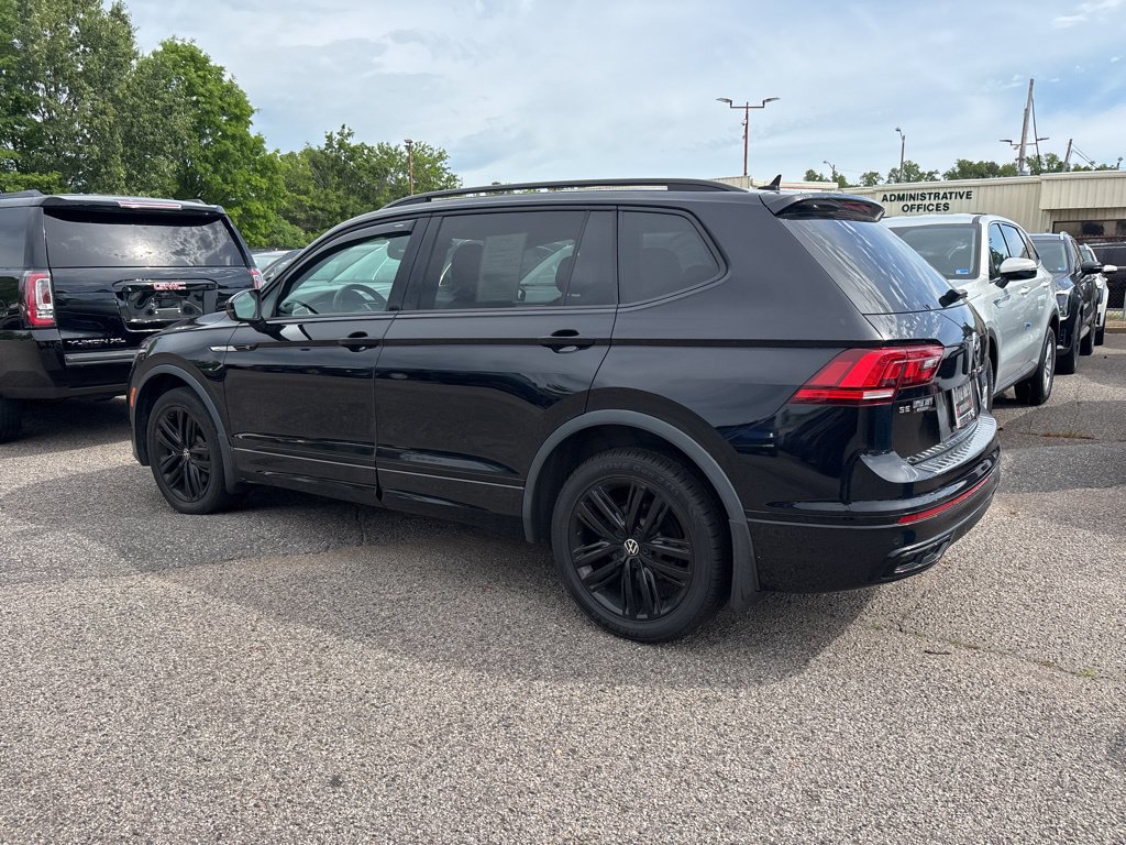 Used 2022 Volkswagen Tiguan SE R-Line AWD/4WD image 9