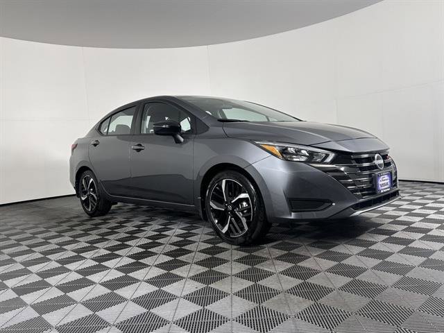 New 2025 Nissan Versa SR w/ Trunk Package image 1
