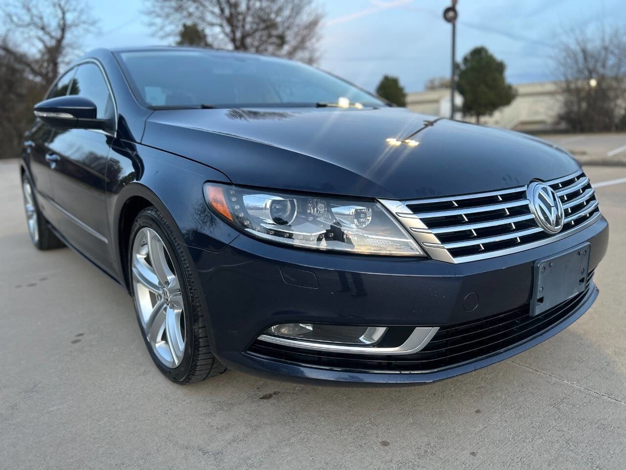 Used 2013 Volkswagen CC R-Line image 4