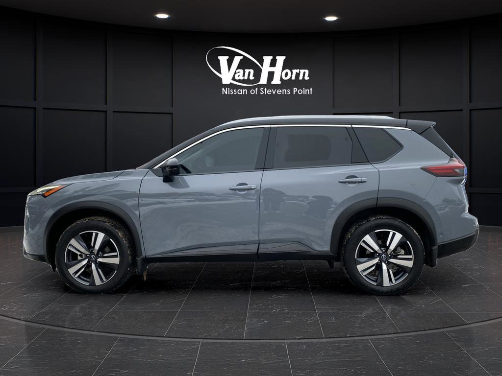 Used 2025 Nissan Rogue SL w/ SL Premium Package image 13