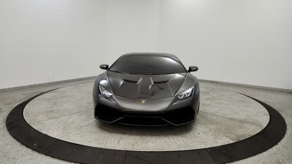 Used 2015 Lamborghini Huracan LP 610-4 AWD/4WD image 8