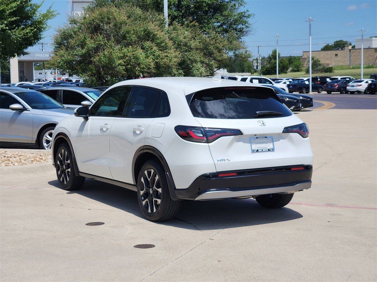 New 2026 Honda HR-V EX-L image 4