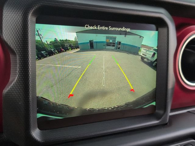 Used 2022 Jeep Wrangler Unlimited Rubicon w/ LED Lighting Group AWD/4WD image 14