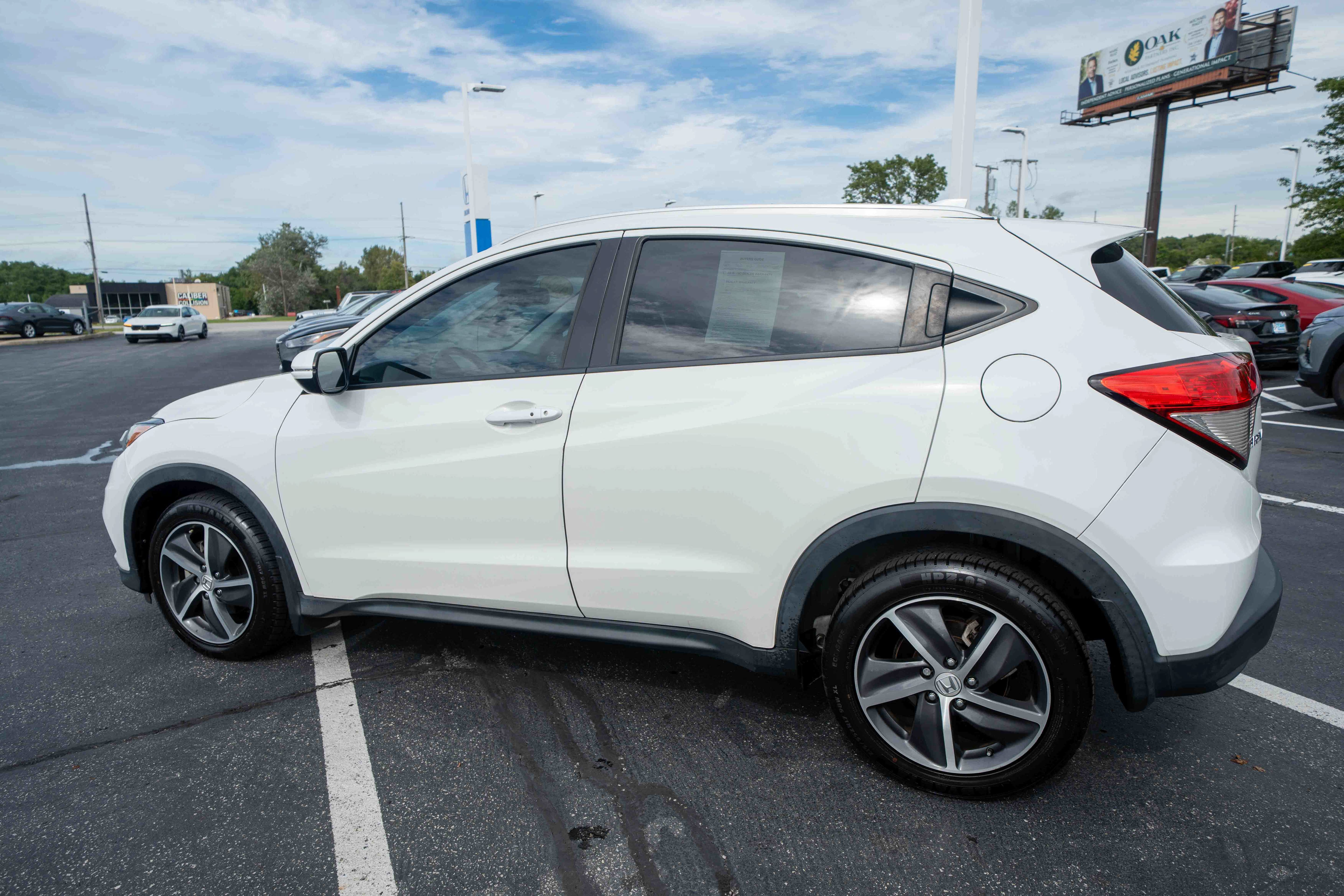 Certified 2022 Honda HR-V EX-L image 4