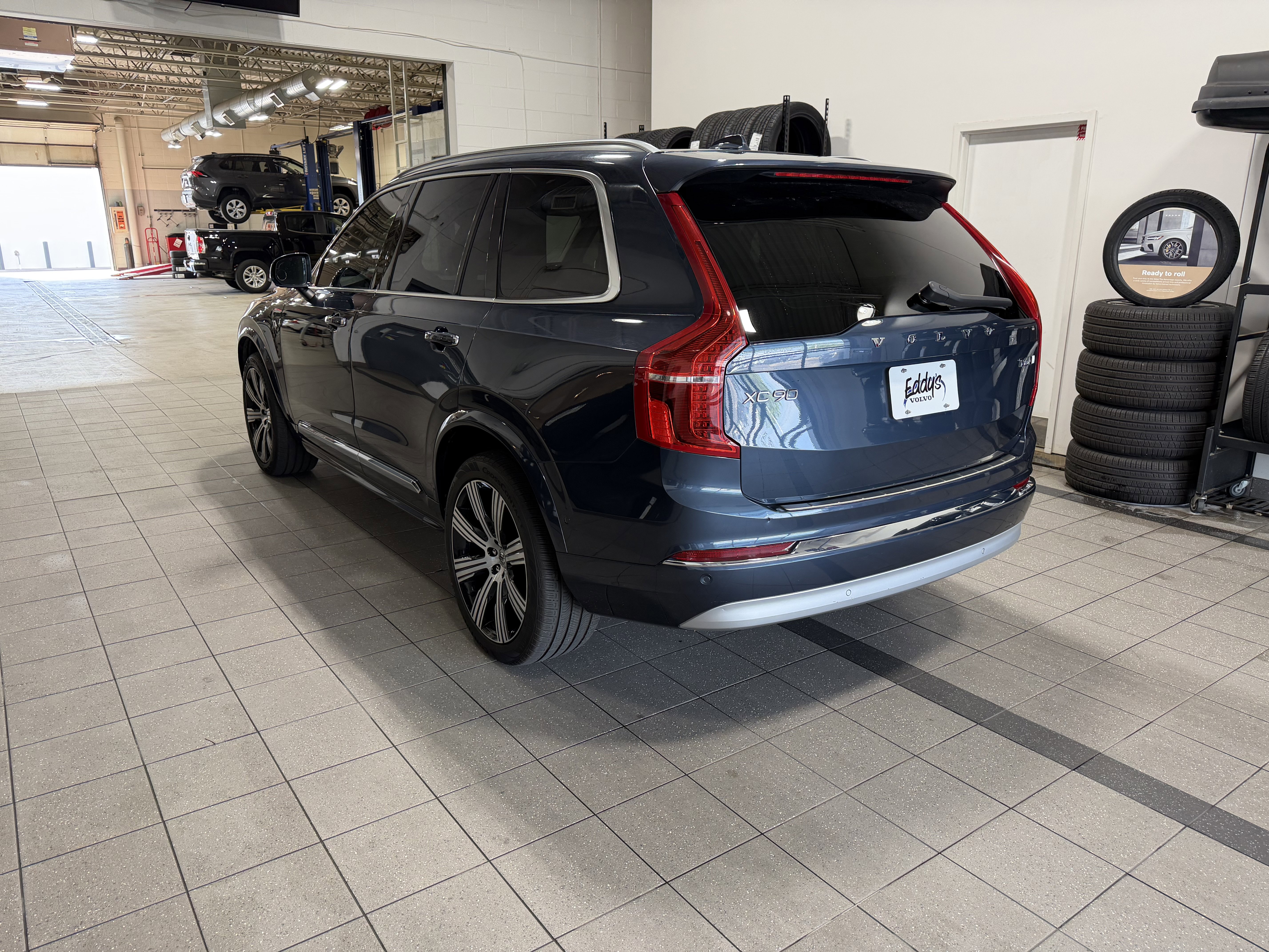 Used 2022 Volvo XC90 T6 Inscription w/ Advanced Package AWD/4WD image 6