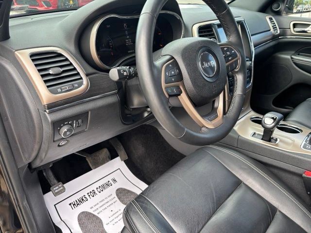 Used 2015 Jeep Grand Cherokee Limited w/ Trailer Tow Group IV AWD/4WD image 15