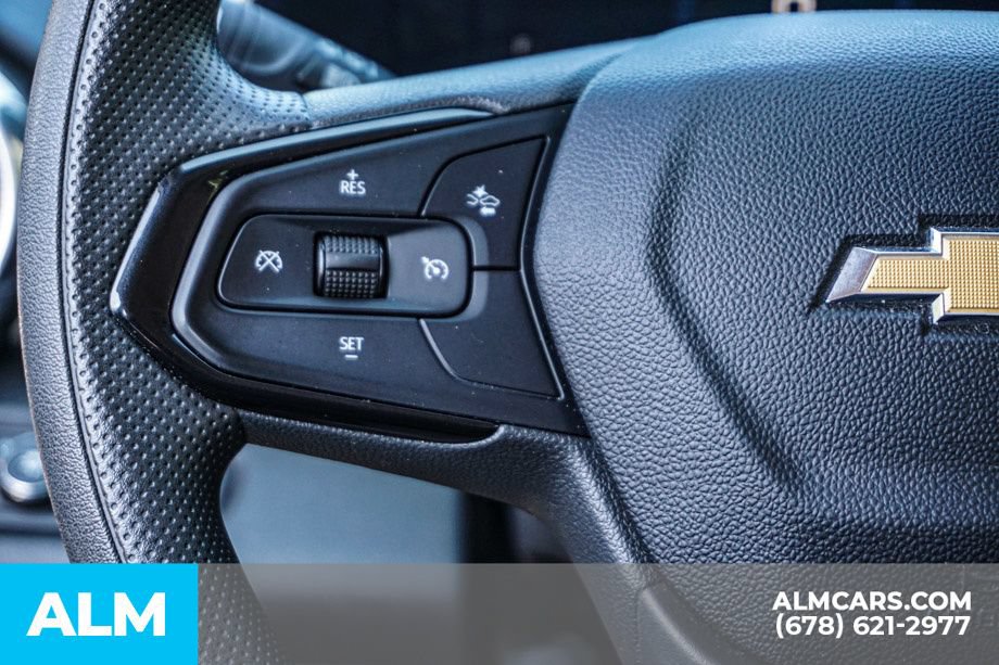Used 2025 Chevrolet Trax LT FWD image 28