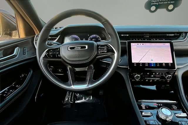 Used 2023 Jeep Grand Cherokee Overland AWD/4WD image 8