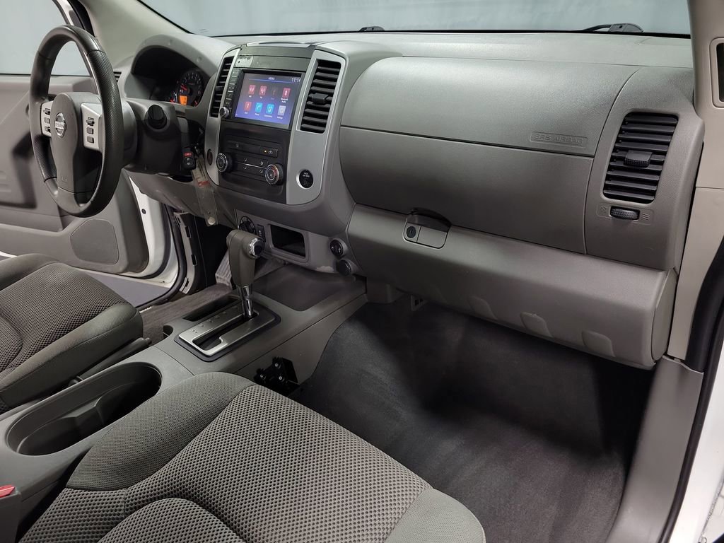 Used 2019 Nissan Frontier SV image 26