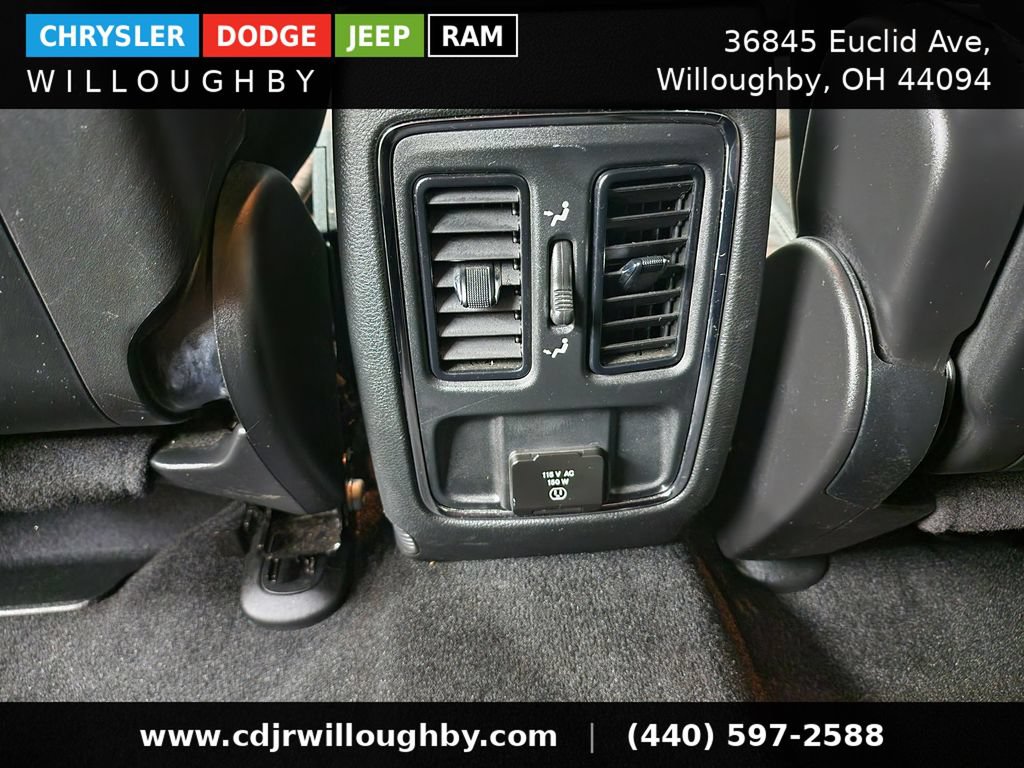 Used 2021 Jeep Grand Cherokee Laredo X AWD/4WD image 29